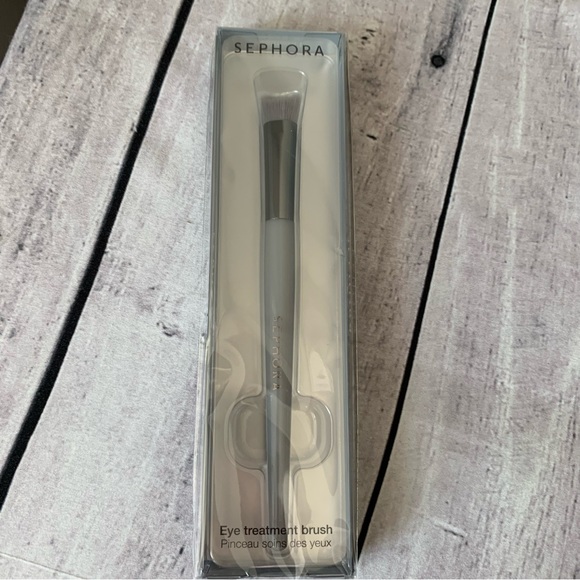 Sephora Beauty EYE TREATMENT CONCAVED BRUSH VEGAN. - Picture 3 of 4